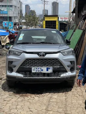 Toyota Raize 2022 Silver