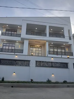 14bdrm Villa in Bole for rent