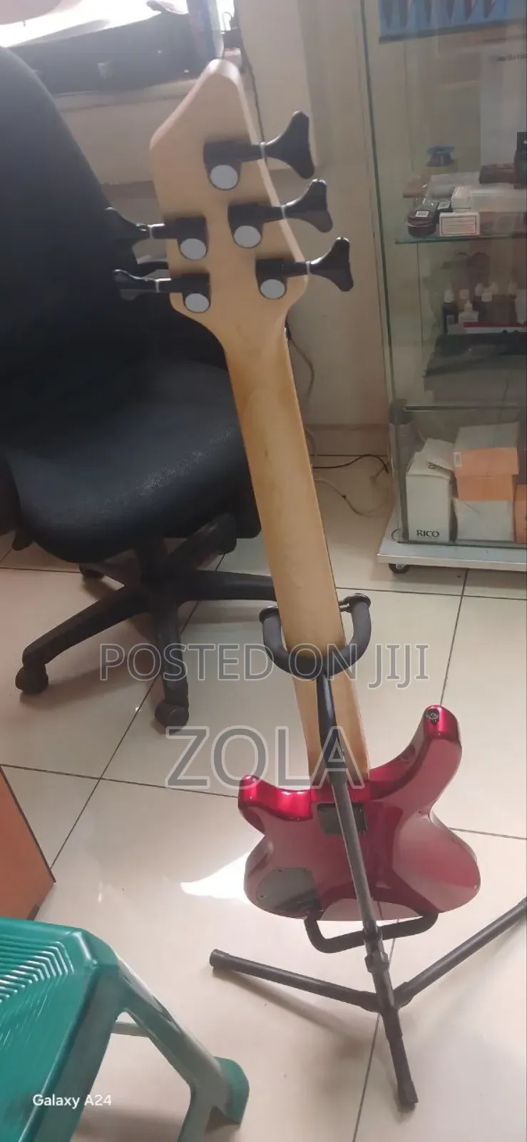 Lucky Star New
5 String Bass Guitar