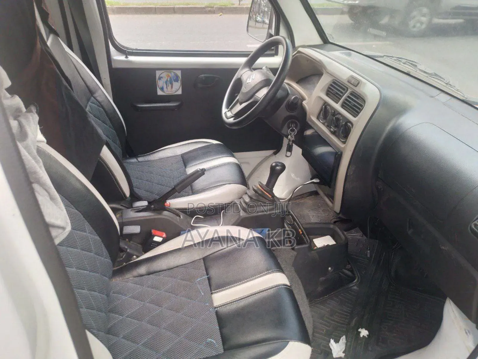 Suzuki Eeco 2024 White