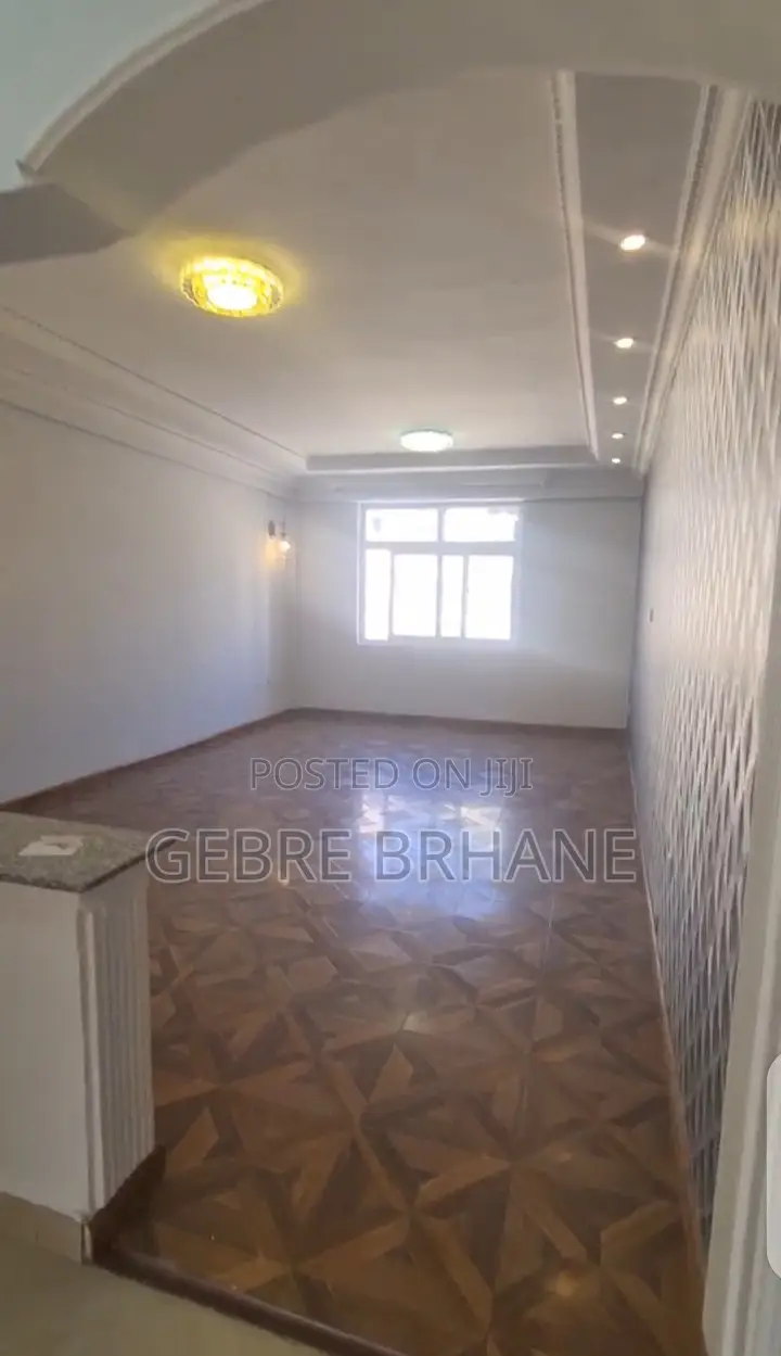3bdrm Apartment in Apartment, Yeka for rent