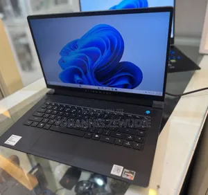 Photo - New Laptop Dell Alienware M15 R7 16GB AMD Ryzen 7 SSD 512GB