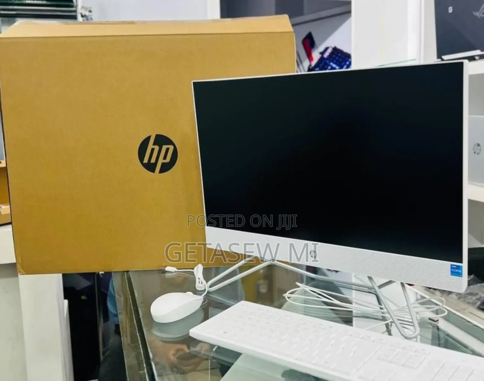 New HP 200 G4 22 All-in-One 8GB Intel Core I7 SSD 512GB