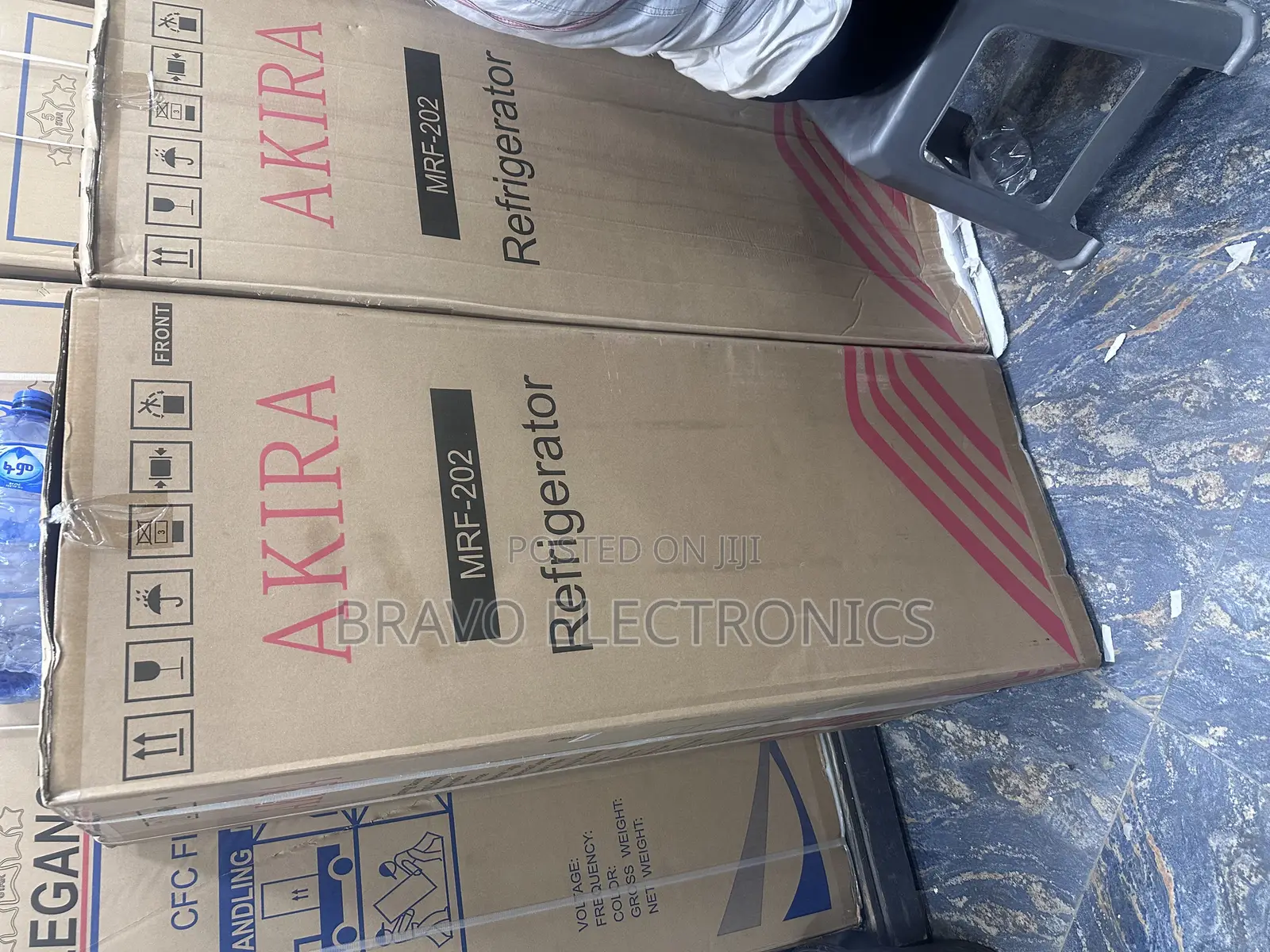 Akira Refrigerator 202