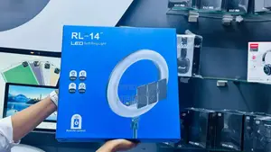 Photo - Ring Light 14 Inch