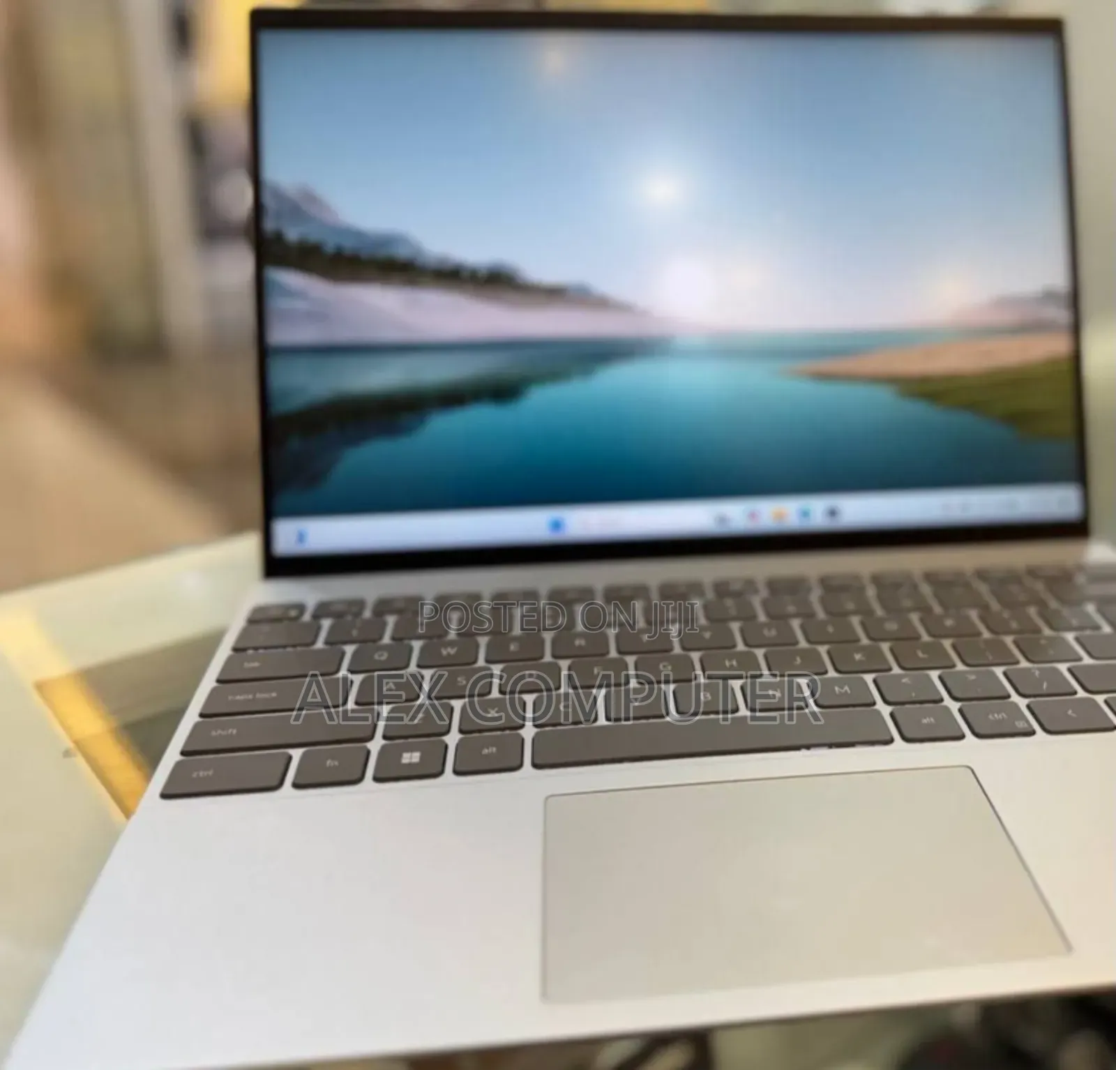 New Laptop Dell Insprion 11Z 16GB Intel Core I5 SSD 512GB