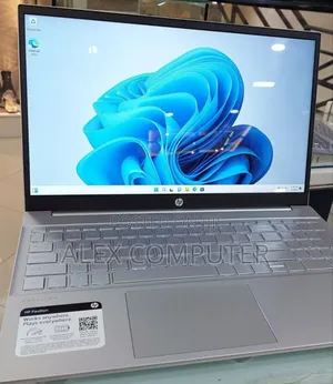 New Laptop HP Pavilion 15 8GB Intel Core I7 SSD 1T