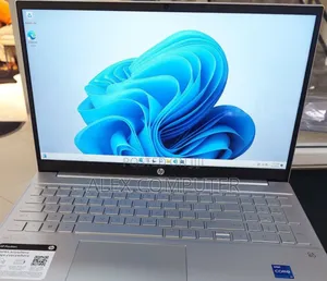 New Laptop HP Pavilion 15 8GB Intel Core I7 SSD 1T