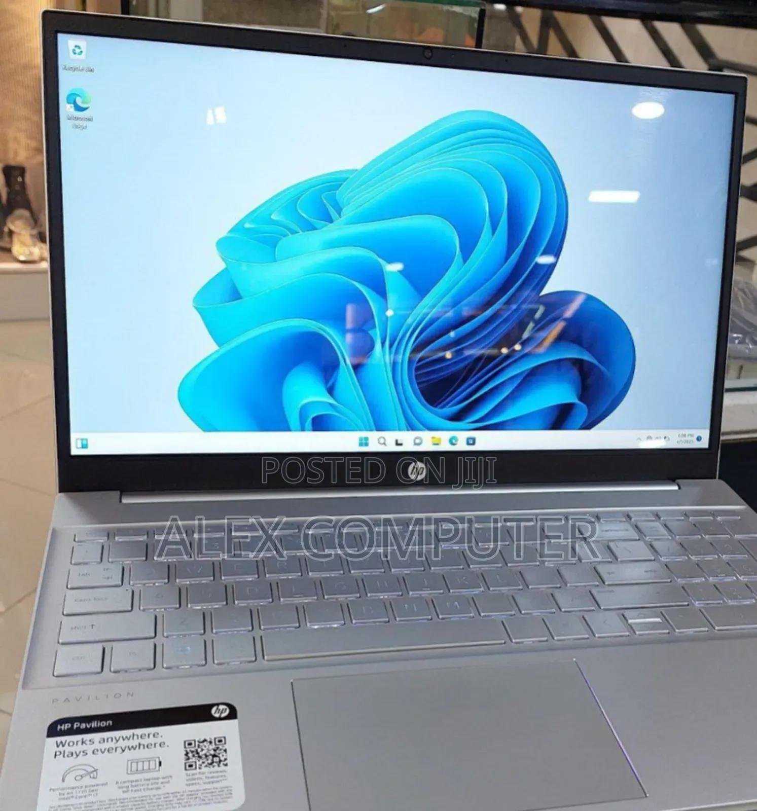 New Laptop HP Pavilion 15 8GB Intel Core I7 SSD 1T