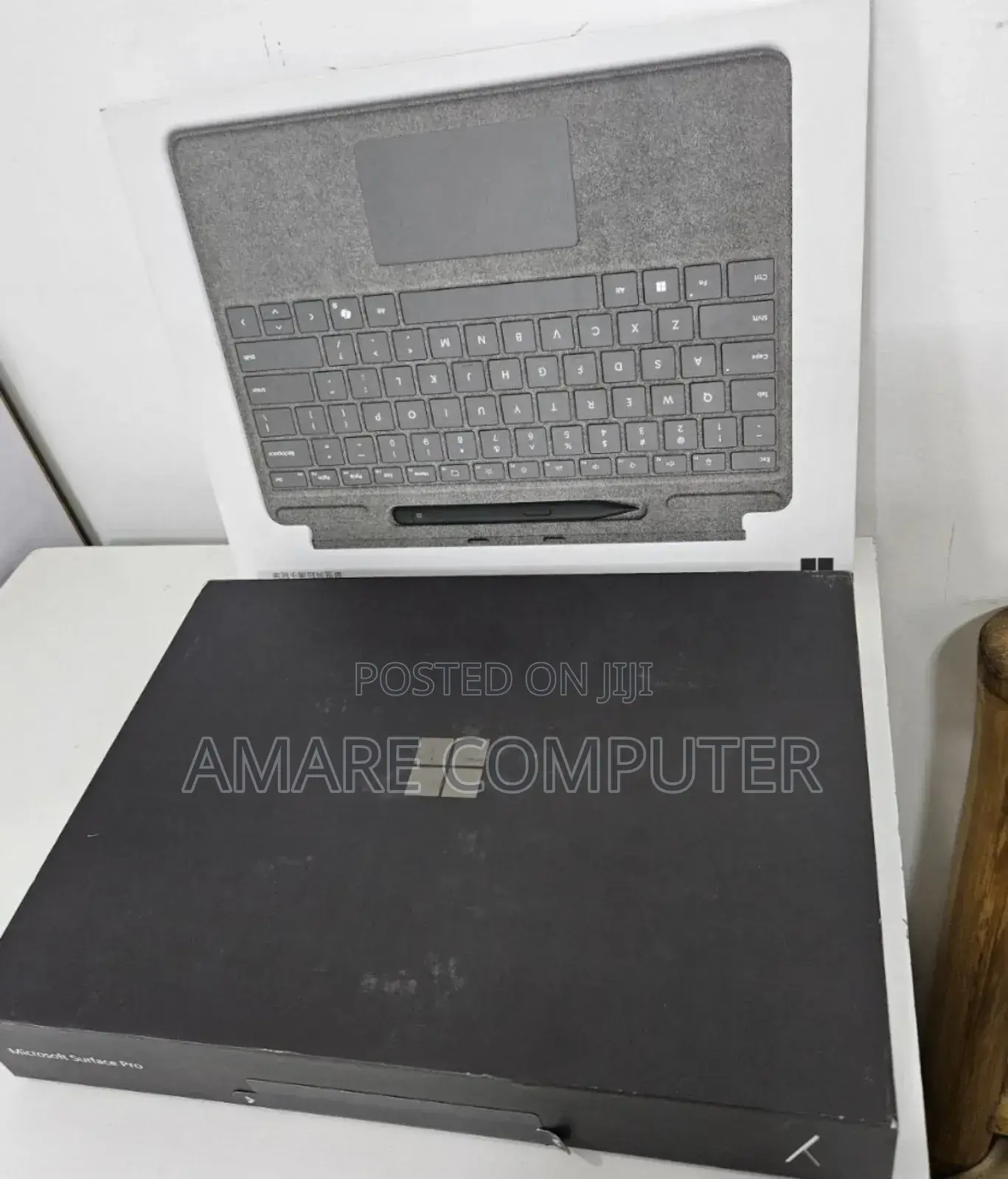 New Microsoft Surface Pro 11th Edition, a Copilot+ PC 16GB SSD 512GB