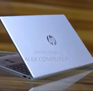 New Laptop HP Pavilion 15 8GB Intel Core I5 SSD 512GB