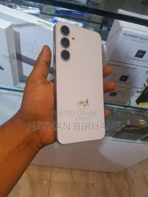 Photo - New Samsung Galaxy A55 256 GB White