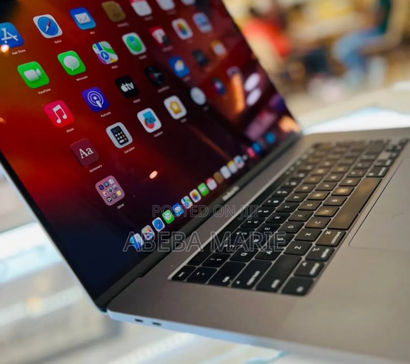 New Laptop Apple MacBook Pro 2019 16GB Intel Core I7 SSD 512GB