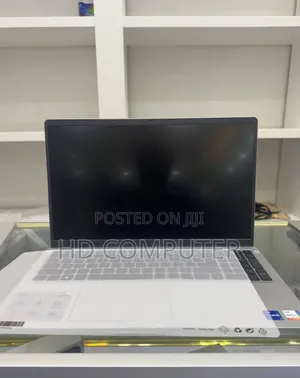 New Laptop Dell Inspiron 15 16GB Intel Core I7 SSD 1T