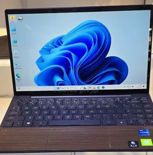 New Laptop HP Envy Pro 16GB Intel Core I7 SSD 512GB