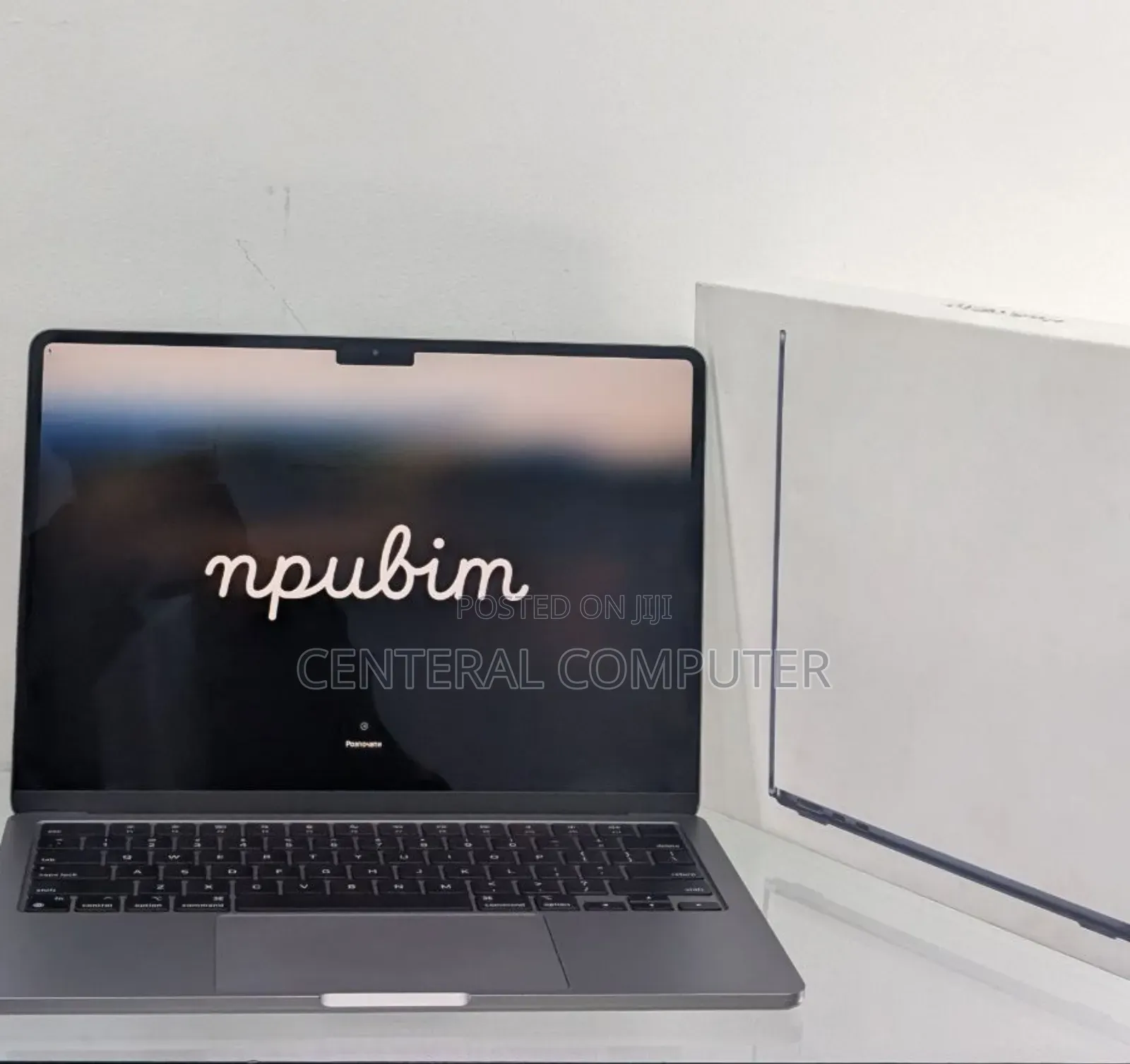 New Laptop Apple MacBook Air 2024 M3 13-Inch 16GB Apple M3 SSD 256GB