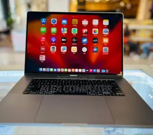 New Laptop Apple MacBook Pro 2019 16GB Intel Core I7 SSD 512GB