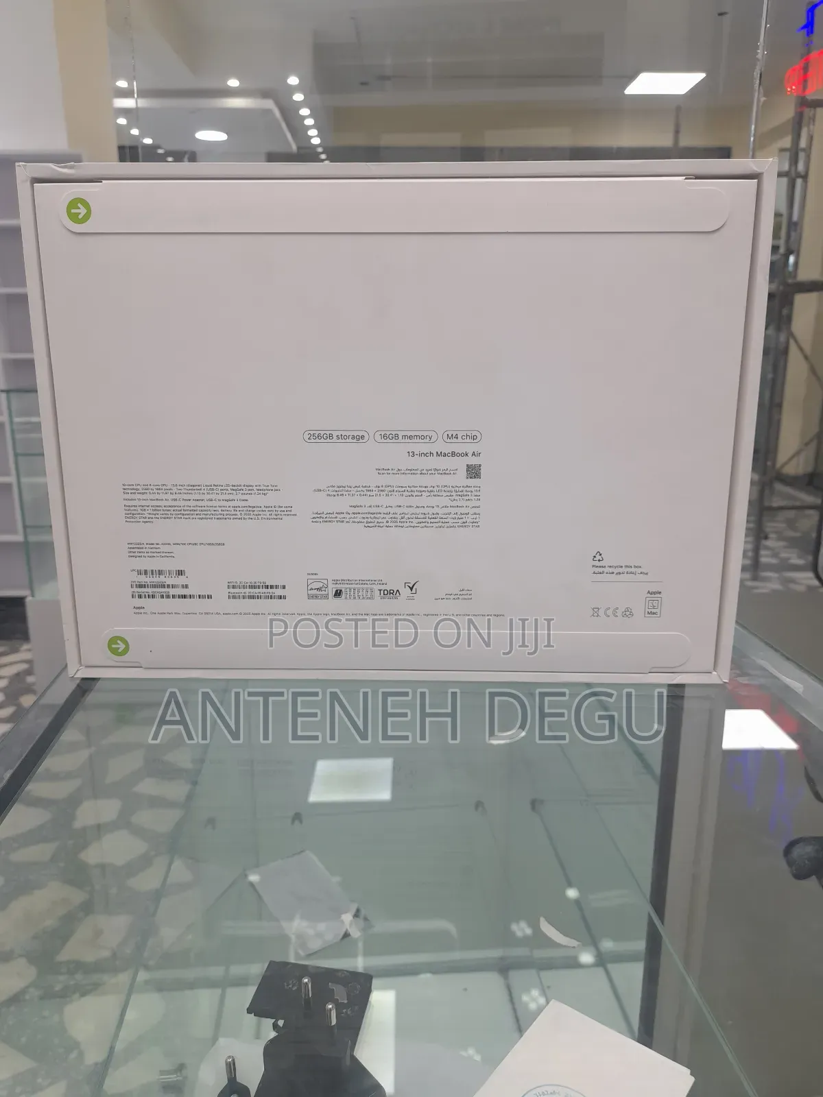 New Laptop Apple MacBook 16GB Apple M4 SSD 256GB