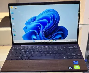 New Laptop HP Envy 14 16GB Intel Core I7 SSD 512GB