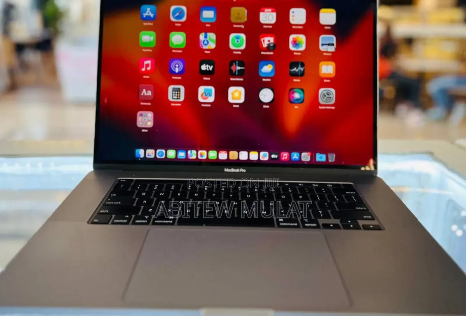 New Laptop Apple MacBook Pro 2019 16GB Intel Core I7 SSD 512GB