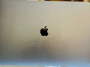 New Laptop Apple MacBook Pro 2019 16GB Intel Core I7 SSD 512GB