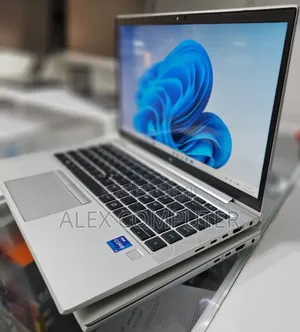 New Laptop HP EliteBook 840 G8 16GB Intel Core I7 SSD 512GB
