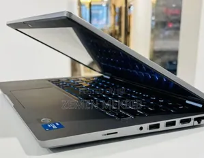 New Laptop HP EliteBook 840 G7 16GB Intel Core I5 SSD 512GB