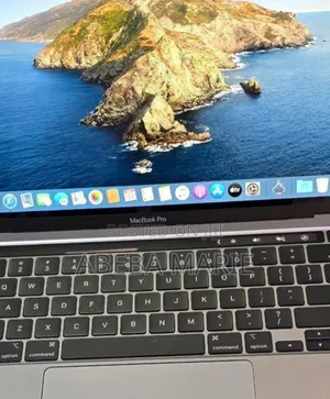New Laptop Apple MacBook Pro 2017 16GB Intel Core I7 SSD 512GB