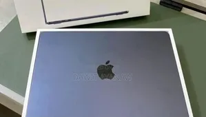 New Laptop Apple MacBook Air 2024 M3 13-Inch 8GB Apple M3 SSD 256GB