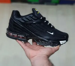 Photo - Nike Air Max Plus Black Master Quality Shoes