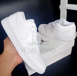 Photo - Air Jordan 1 Retro Low Triple White Master Quality Shoes