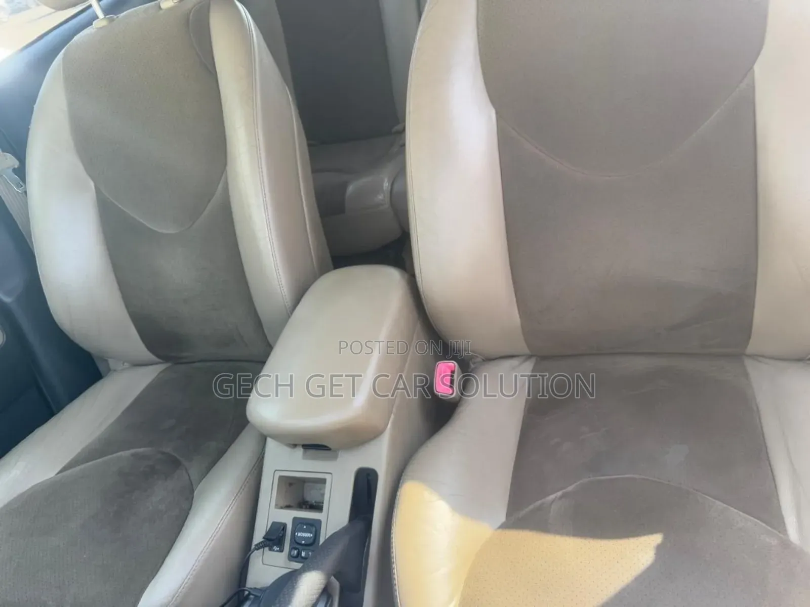 Toyota RAV4 2012 Brown