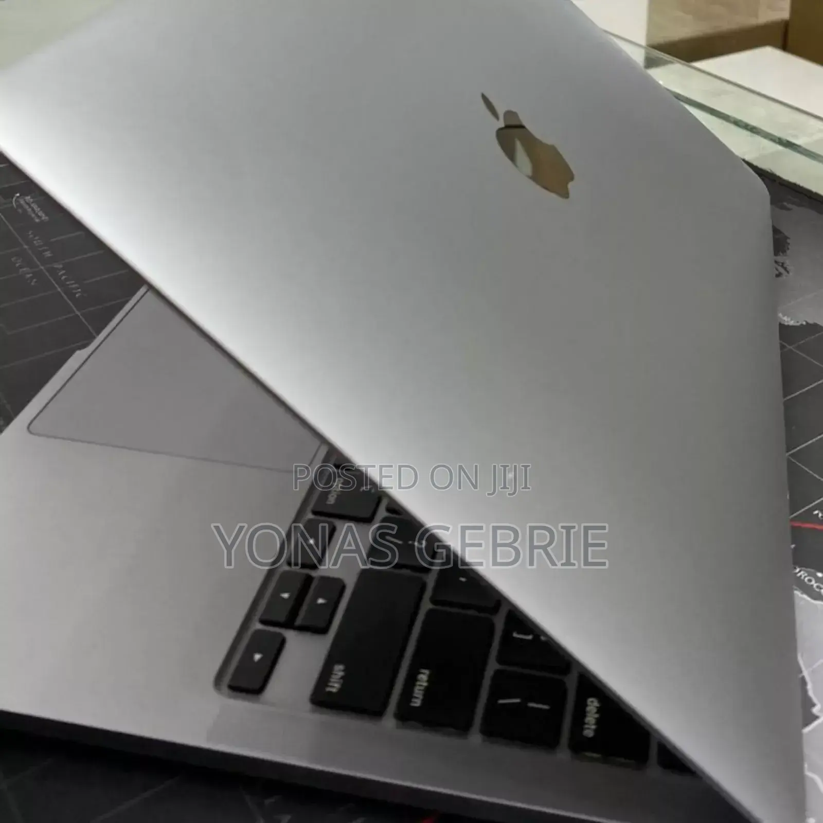New Laptop Apple MacBook Pro 2021 M1 8GB Apple M1 SSD 256GB