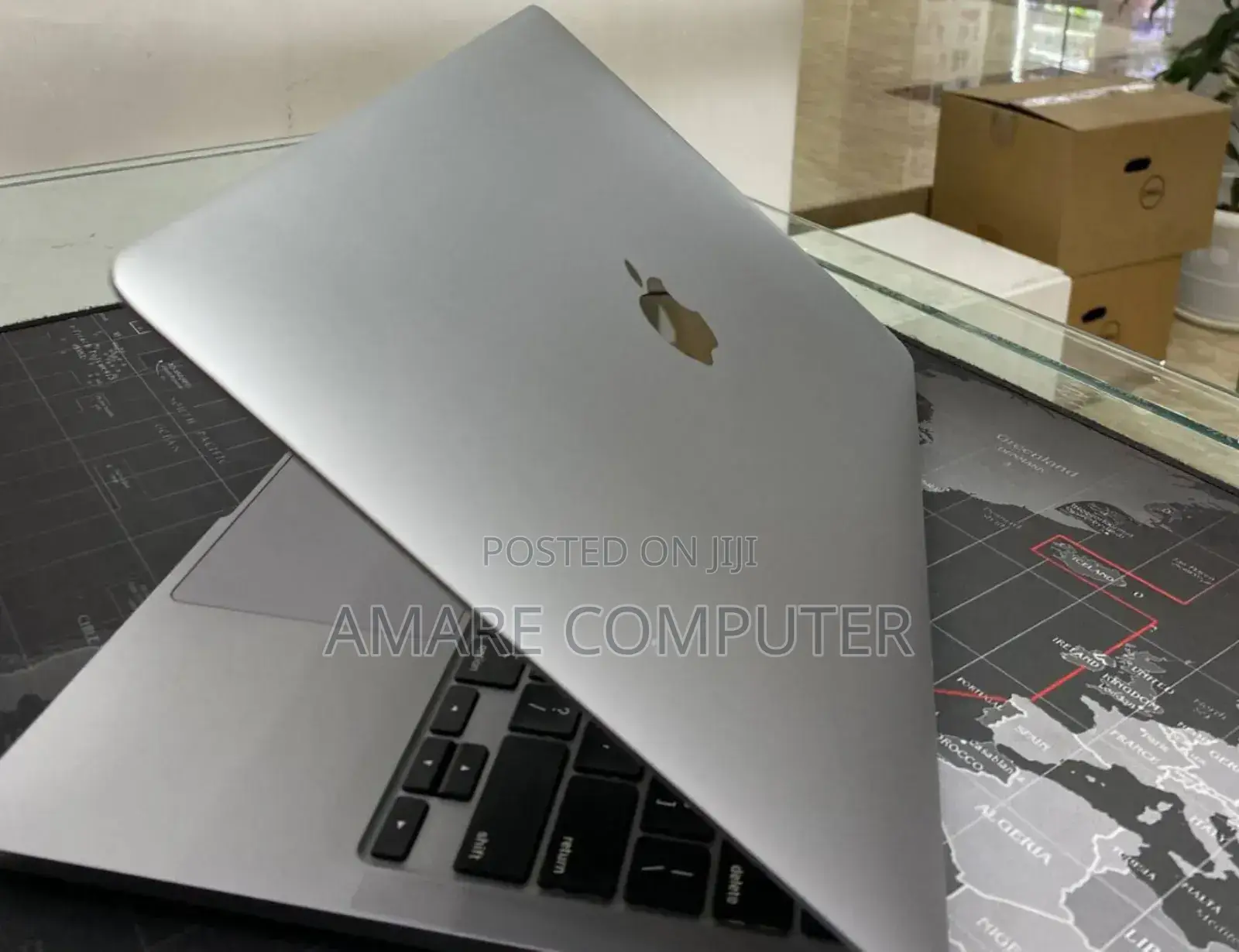 New Laptop Apple MacBook Pro 2020 M1 8GB Apple M1 Pro SSD 256GB