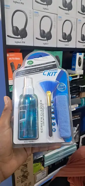 Photo - Laptop Cliner