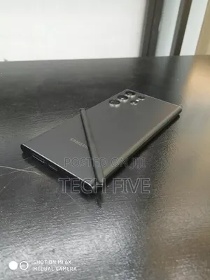 Photo - New Samsung Galaxy S22 Ultra 256 GB Black