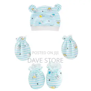 3 Set Newborn Baby Hat,Gloves, Socks Set