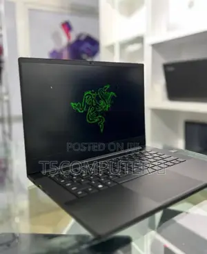 New Laptop Razer Blade 16GB AMD Ryzen 9 SSD 1T