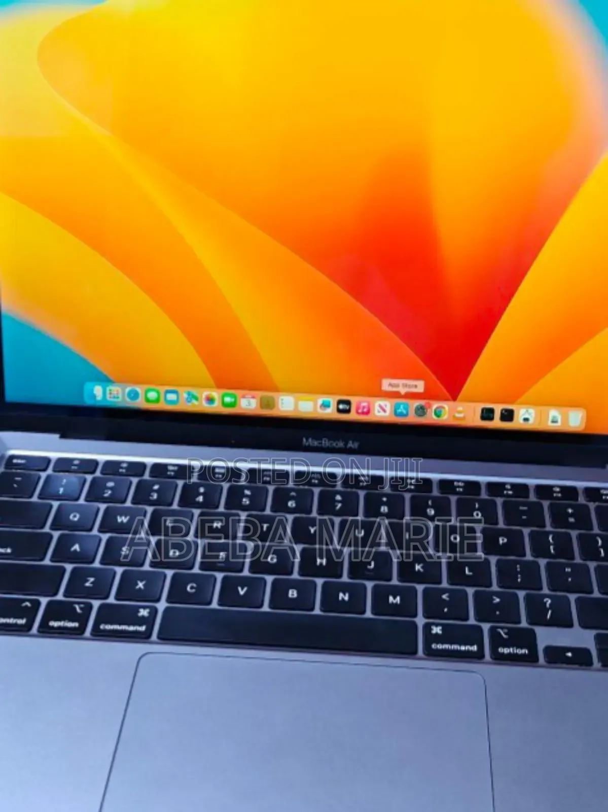 New Laptop Apple MacBook Air 2020 M1 8GB Intel Core I5 SSD 256GB