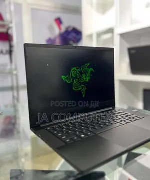New Laptop Razer Blade 16GB AMD Ryzen 9 SSD 1T