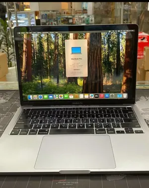 New Laptop Apple MacBook Pro 2020 M1 8GB Apple M1 SSD 256GB