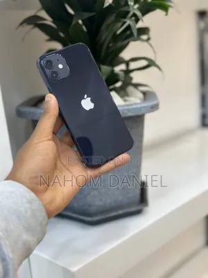 Apple iPhone 12 64 GB