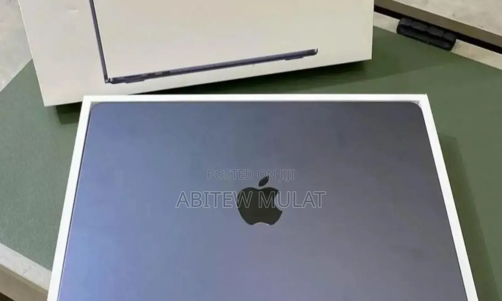 New Laptop Apple MacBook Air 2024 M3 13-Inch 8GB Apple M3 SSD 256GB