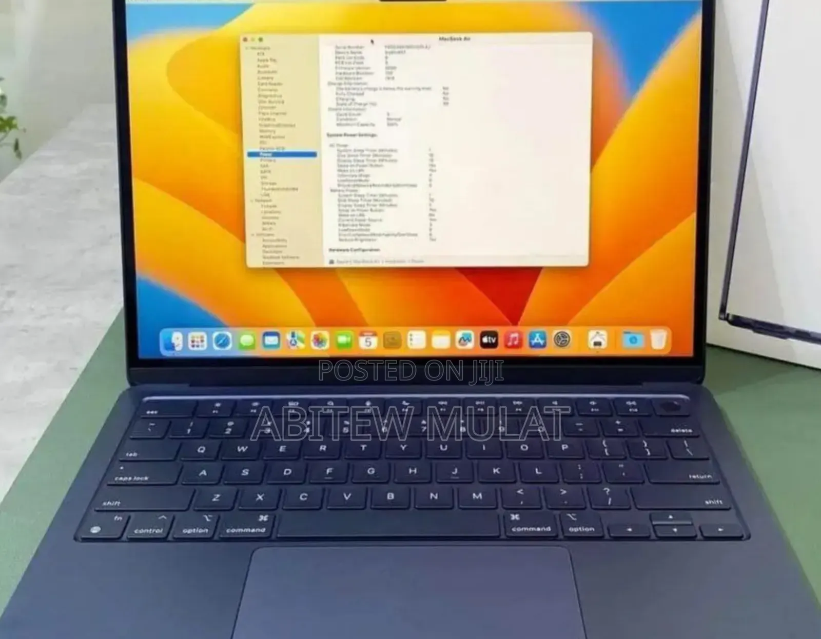 New Laptop Apple MacBook Air 2024 M3 13-Inch 8GB Apple M3 SSD 256GB