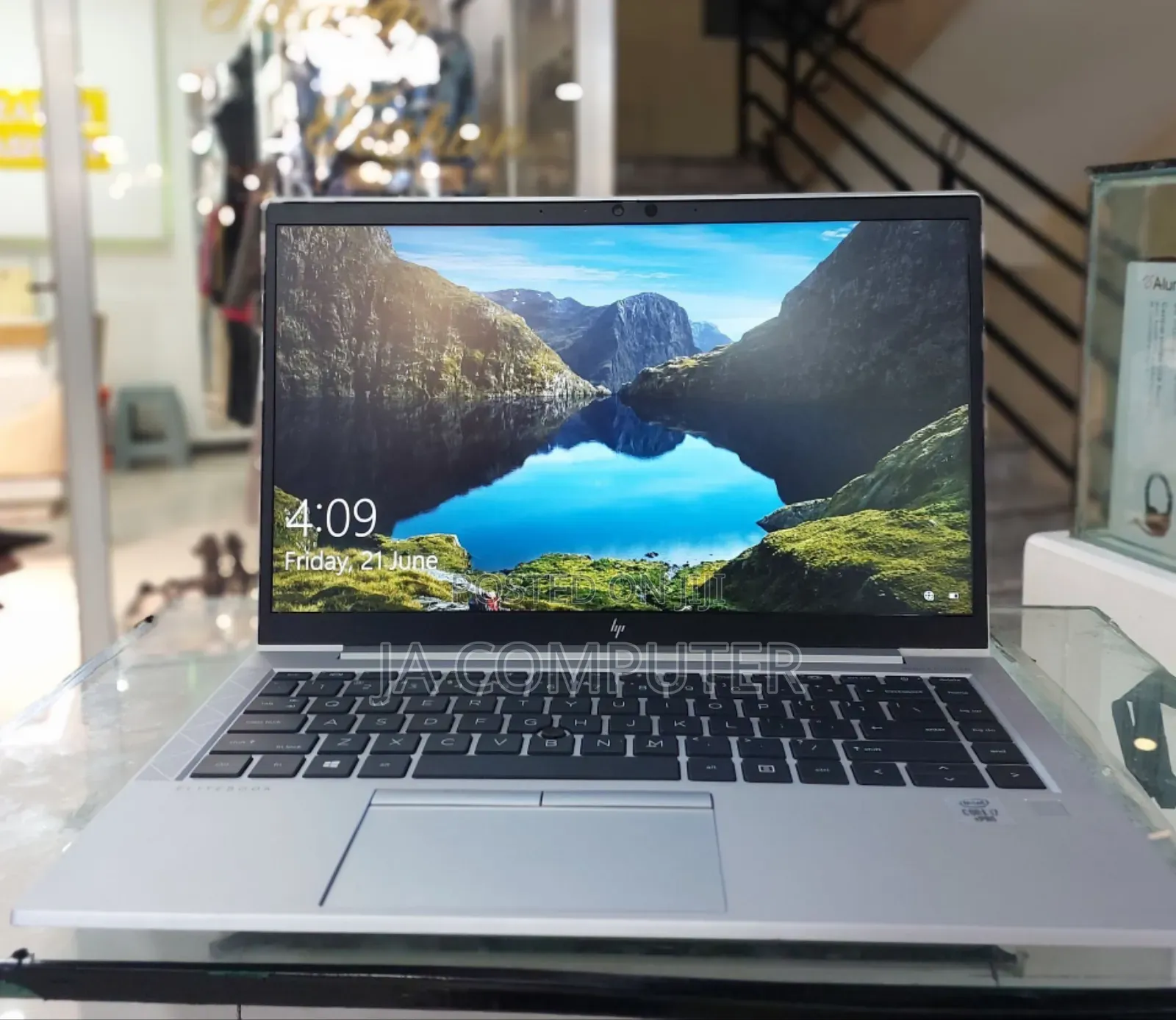 New Laptop HP EliteBook 830 G7 16GB Intel Core I5 SSD 512GB