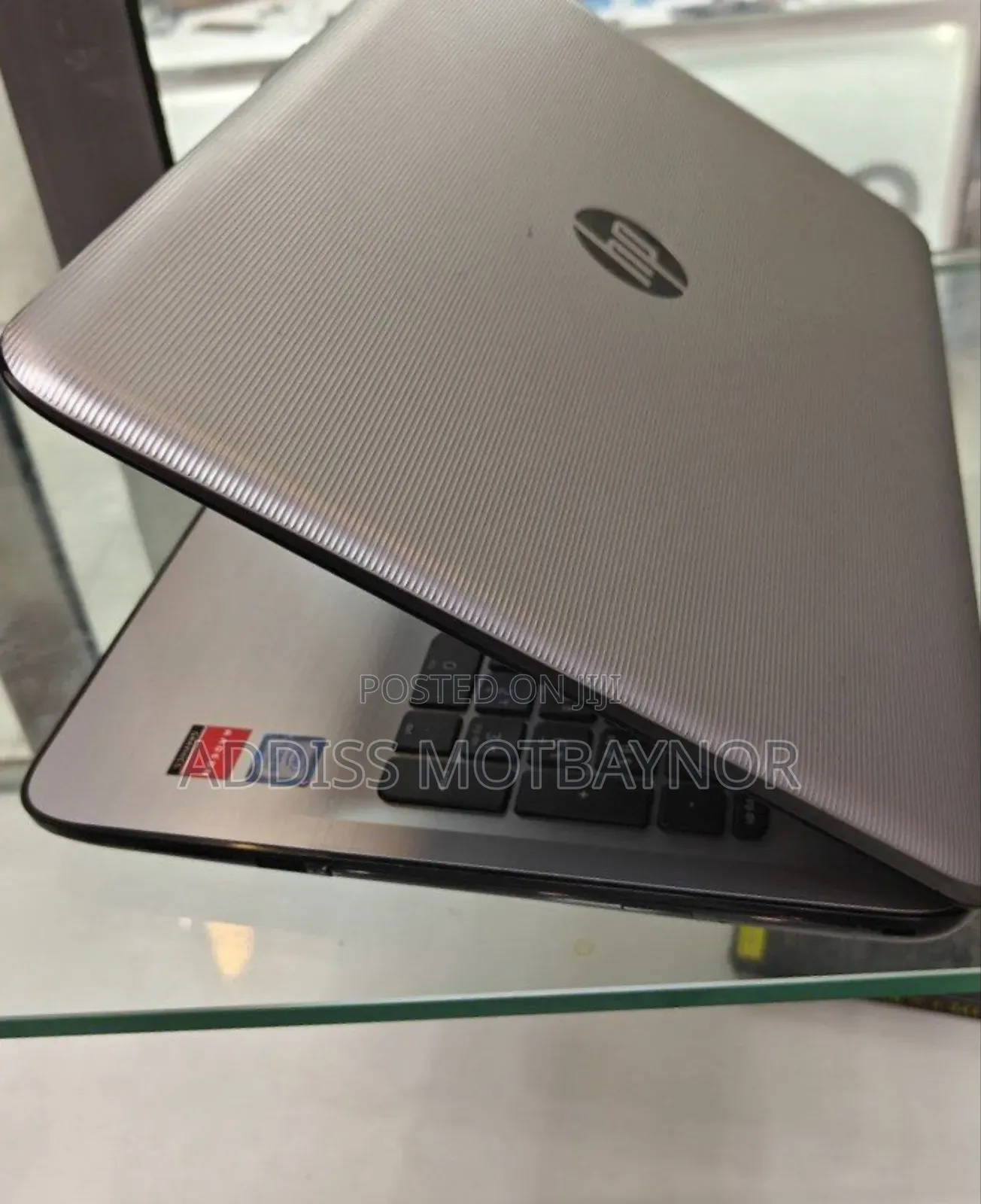 New Laptop HP Stream Notebook 8GB Intel Core I5 SSD 1T