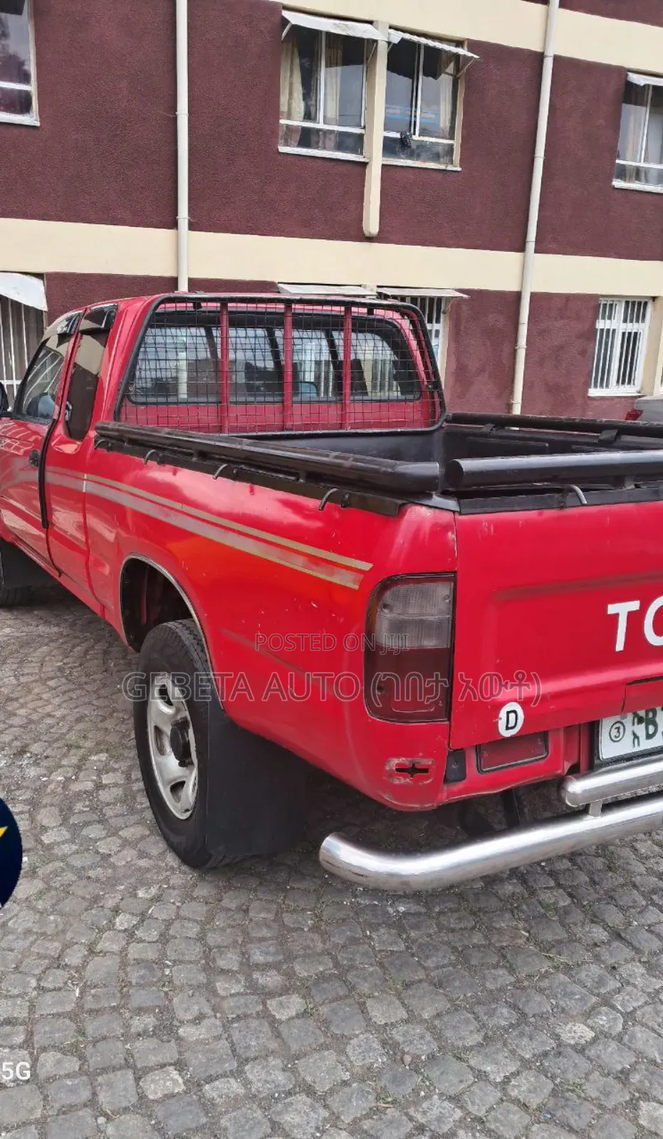 Toyota Hilux 2000 Red