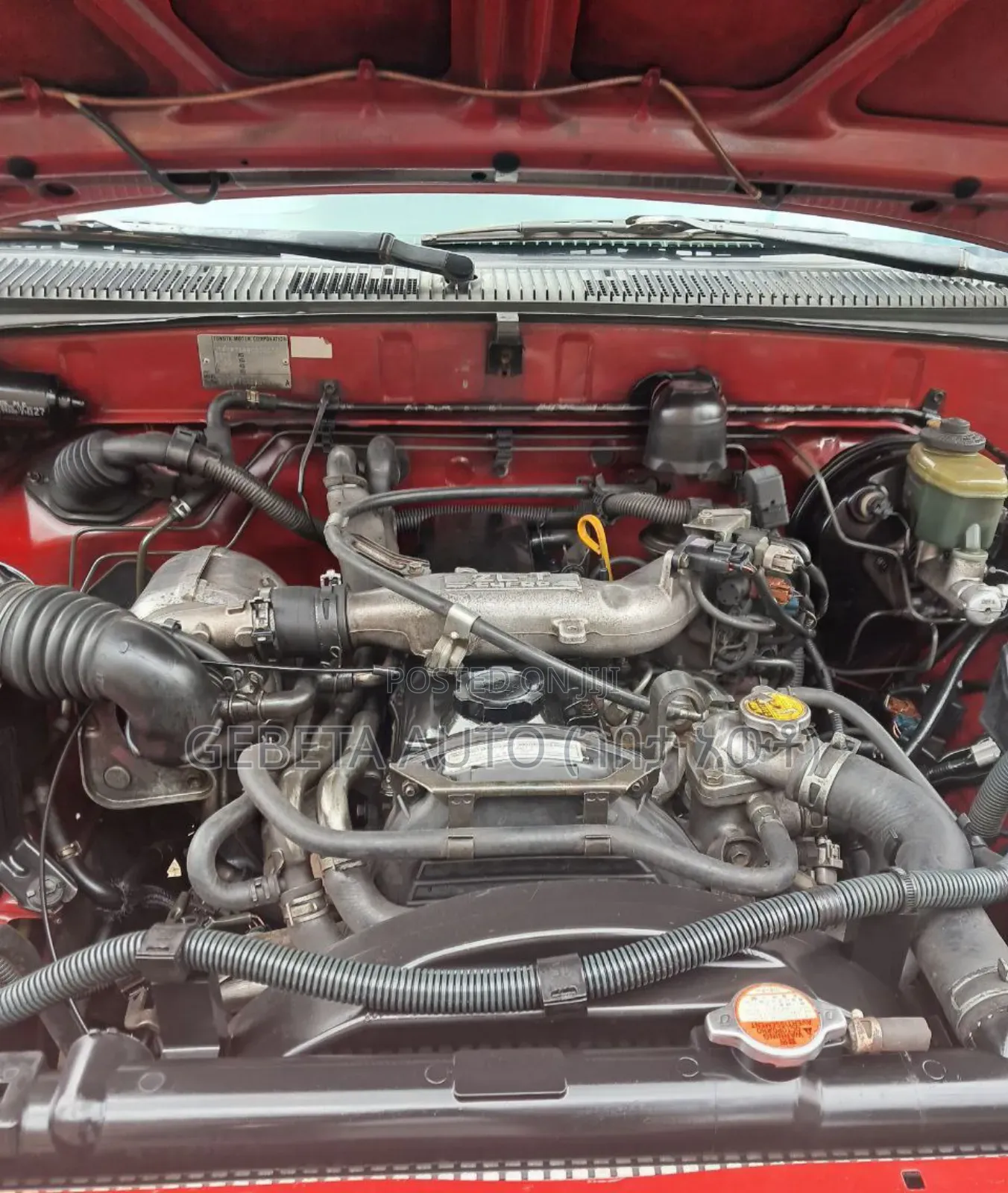 Toyota Hilux 2000 Red