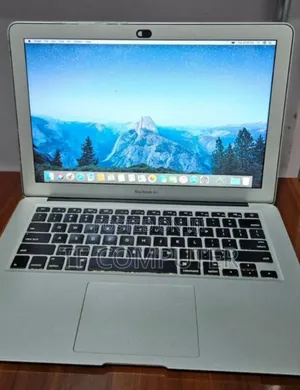 Photo - New Laptop Apple MacBook Air 2017 8GB Intel Core I5 SSD 128GB