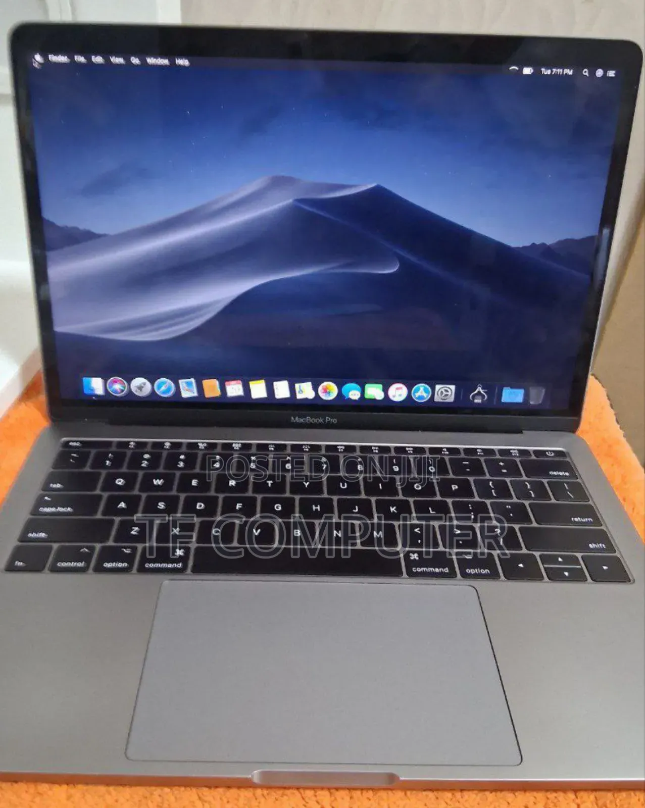 New Laptop Apple MacBook Pro 2017 16GB Intel Core I5 SSD 256GB